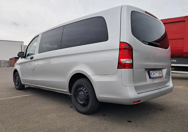 Mercedes-Benz Vito cena 79950 przebieg: 240600, rok produkcji 2017 z Wolbórz małe 277